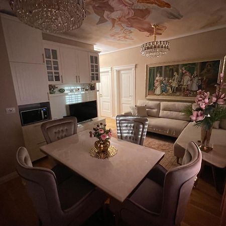 Deoni Apartment Luxury ติรานา ภายนอก รูปภาพ