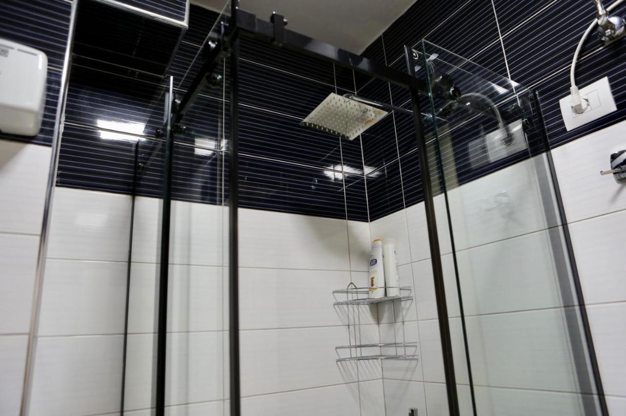 Deoni Apartment Luxury ติรานา ภายนอก รูปภาพ