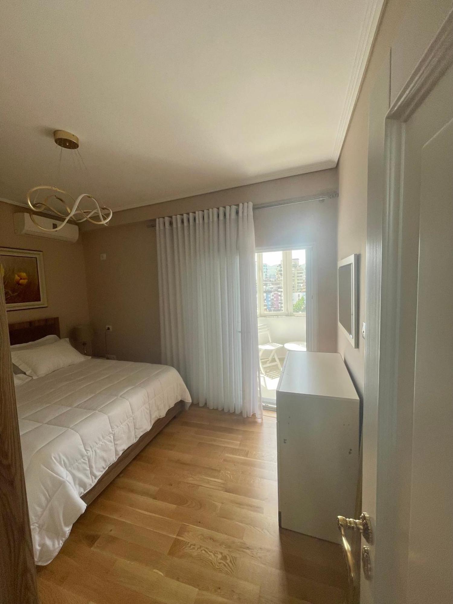 Deoni Apartment Luxury ติรานา ภายนอก รูปภาพ