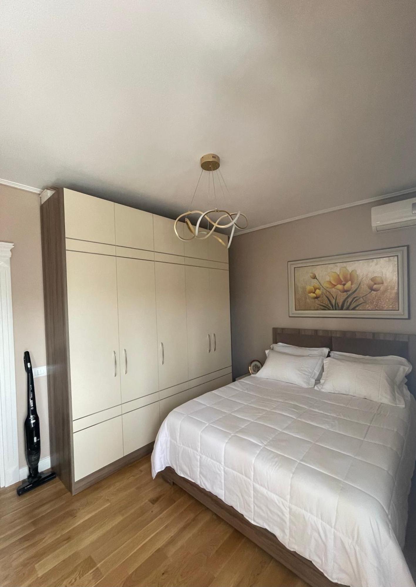 Deoni Apartment Luxury ติรานา ภายนอก รูปภาพ