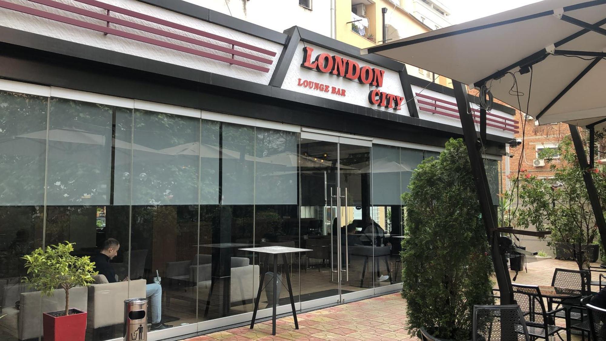 Deoni Apartment Luxury ติรานา ภายนอก รูปภาพ