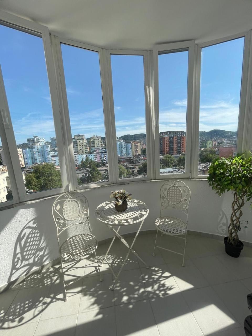 Deoni Apartment Luxury ติรานา ภายนอก รูปภาพ